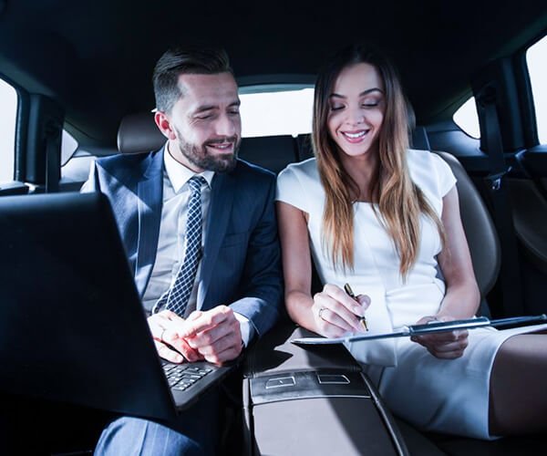 Why Limousines Are Suitable For Your Wedding Party Transfer